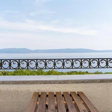 Appartement With Gorgeous View For 4 Persons, 33-5 *