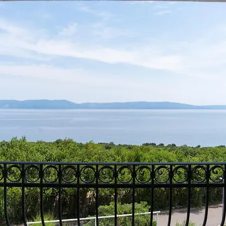 Appartement With Gorgeous View For 4 Persons, 33-5 *