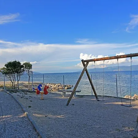 Appartement With Gorgeous View For 4 Persons, 33-5 Ravni