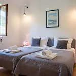 With Gorgeous View For 4 Persons, 33-5 شقة رافني