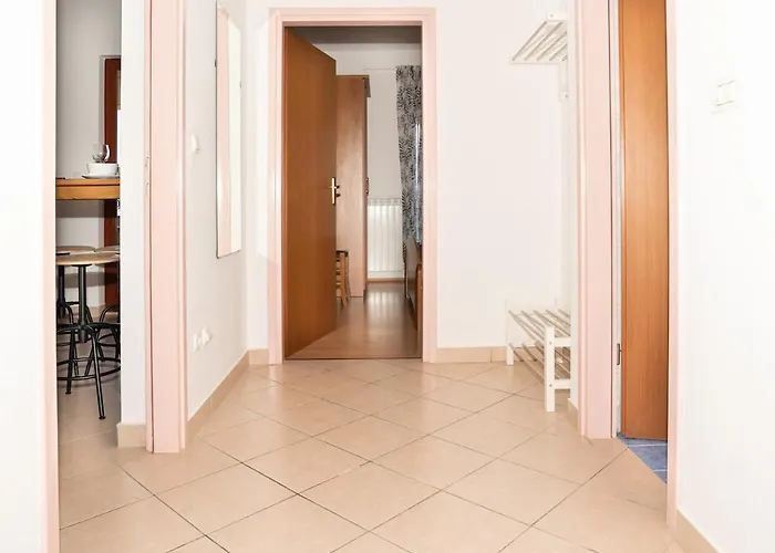With Gorgeous View For 4 Persons, 33-5 Ravni